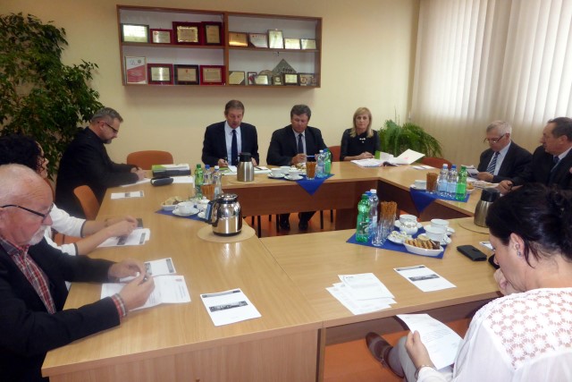 Więcej o: W powiecie spada bezrobocie