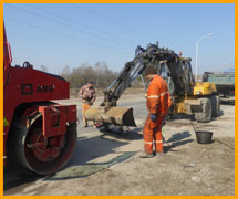 Więcej o: Powiat przystąpił do remontów cząstkowych dróg