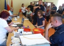 Więcej o: Samorządowcy świecą przykładem – Akcja „Mamy honor oddać krew dla dzieci”
