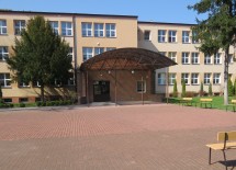 Więcej o: Uczniowie z „Chreptowicza” zwycięzcami ogólnopolskich konkursów matematycznych