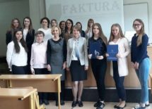 Więcej o: Mistrzynie Rachunkowości z Ekonomika po raz piąty wygrały Międzyszkolny Konkurs Rachunkowości w Radomiu