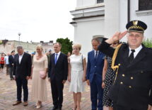 Więcej o: W HOŁDZIE BOHATEROM WARSZAWY